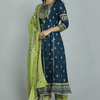 Women Viscose Rayon Kurti, Pant and Dupatta Set