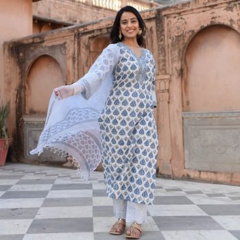 Women Ethnic Cotton Blend Kurti,Pant and Dupatta Set
