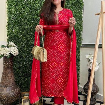 Women Viscose Rayon Kurti,Pant and Dupatta Set,Red